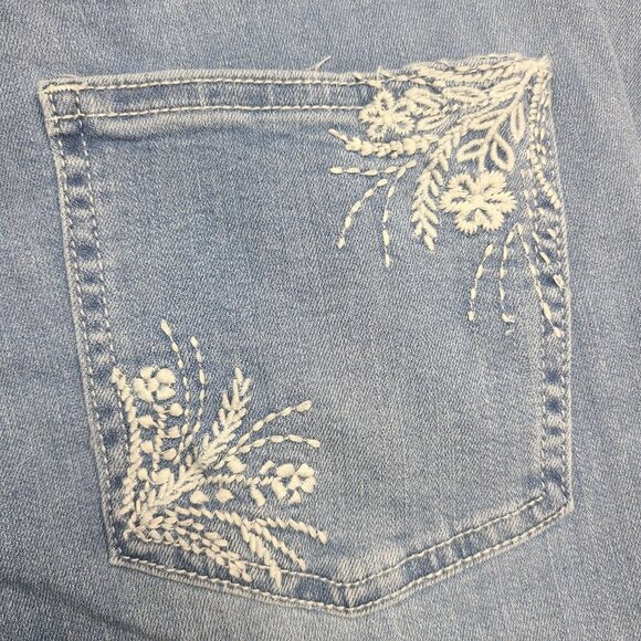 Belle By Kim Gravel Womens Light Wash Denim Embroidered Pocket Jeans Size 4T - Picture 4 of 7